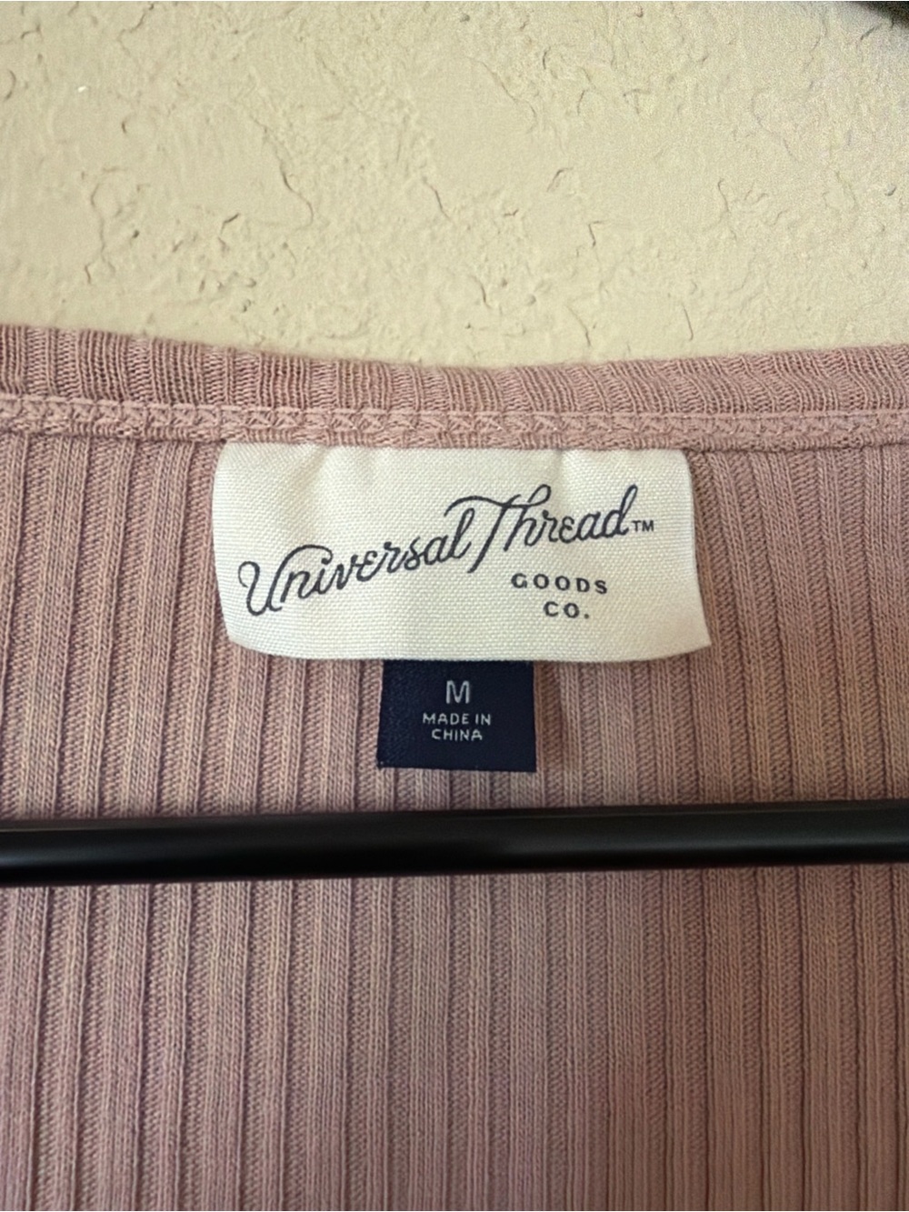 Button up - Picture 2 of 3